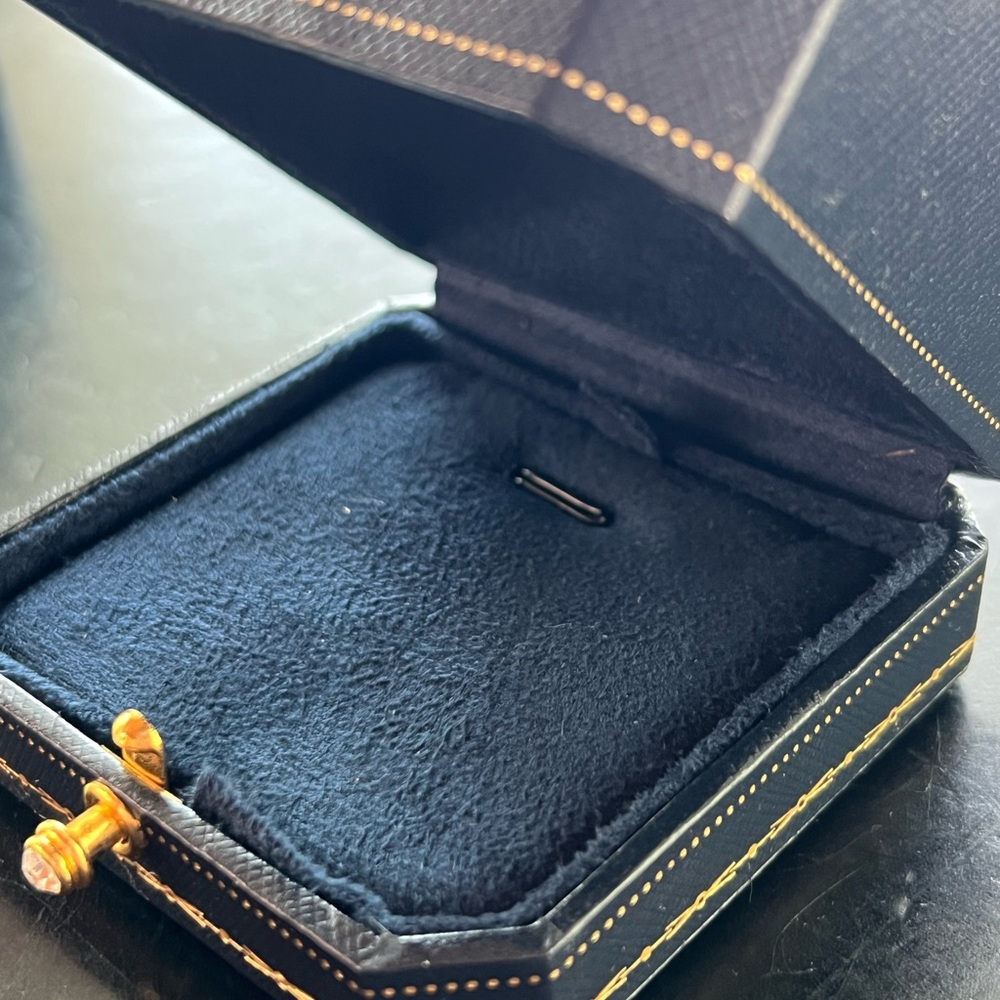 Jewelry Box - Picture 2 of 10